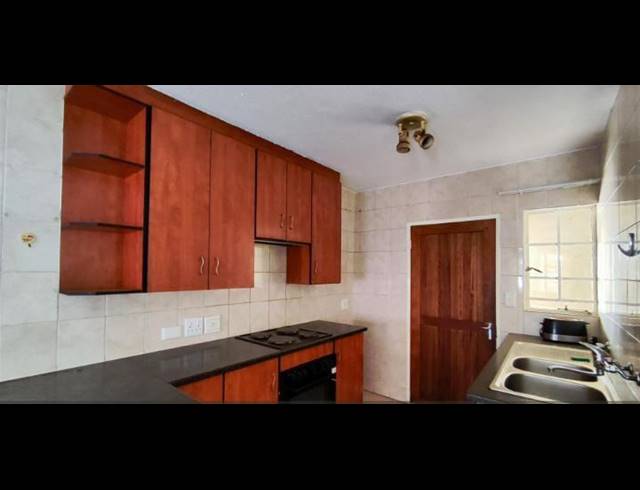 3 BEDROOM APARTMENT FOR SALE IN KLIPPOORTJE